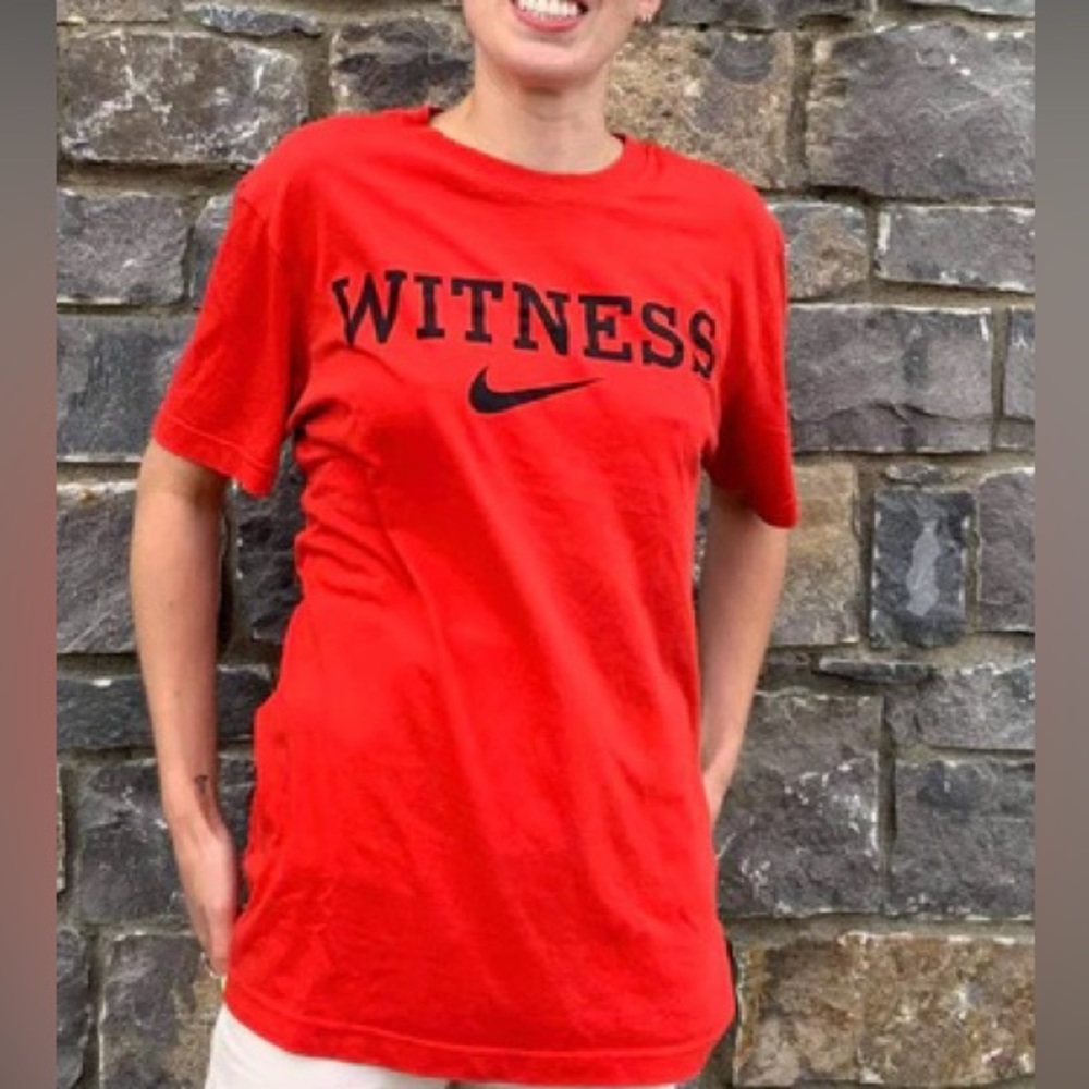 Nike LeBron James Witness Crewneck Tee Pullover Mens Small (Red)